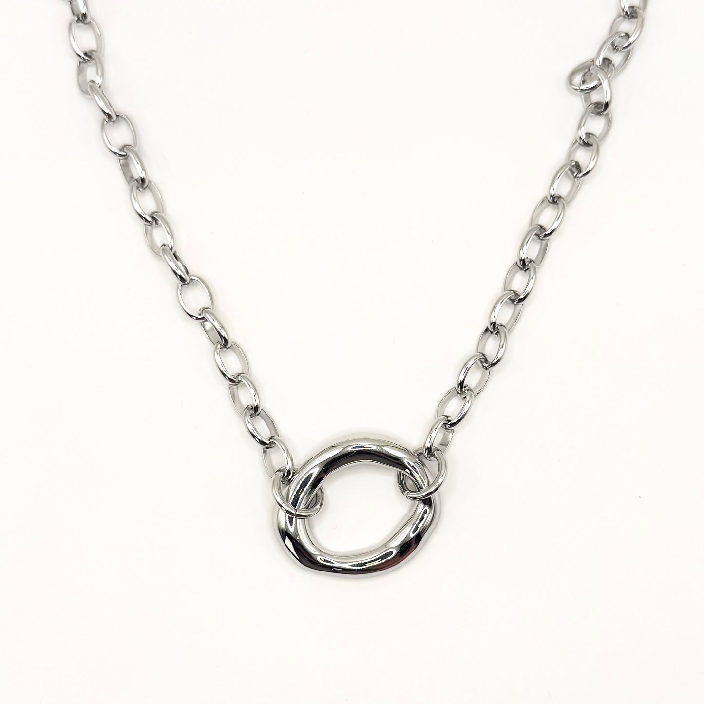 Chic necklace