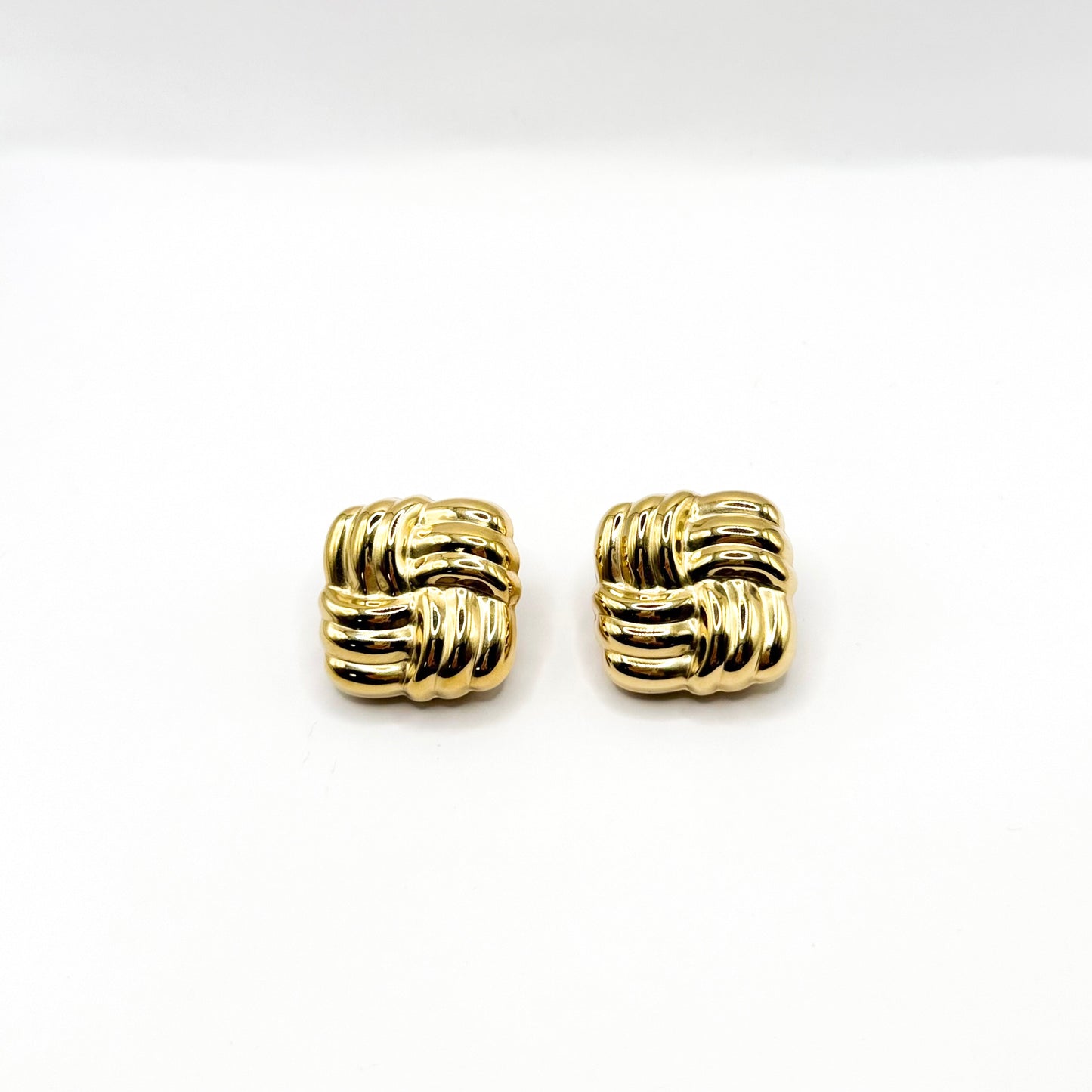 Aerisca earrings