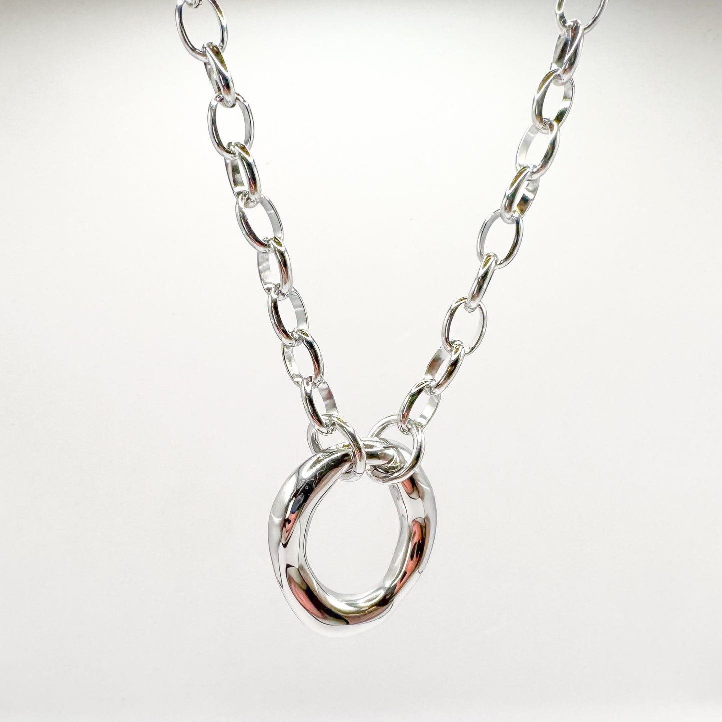 Chic necklace