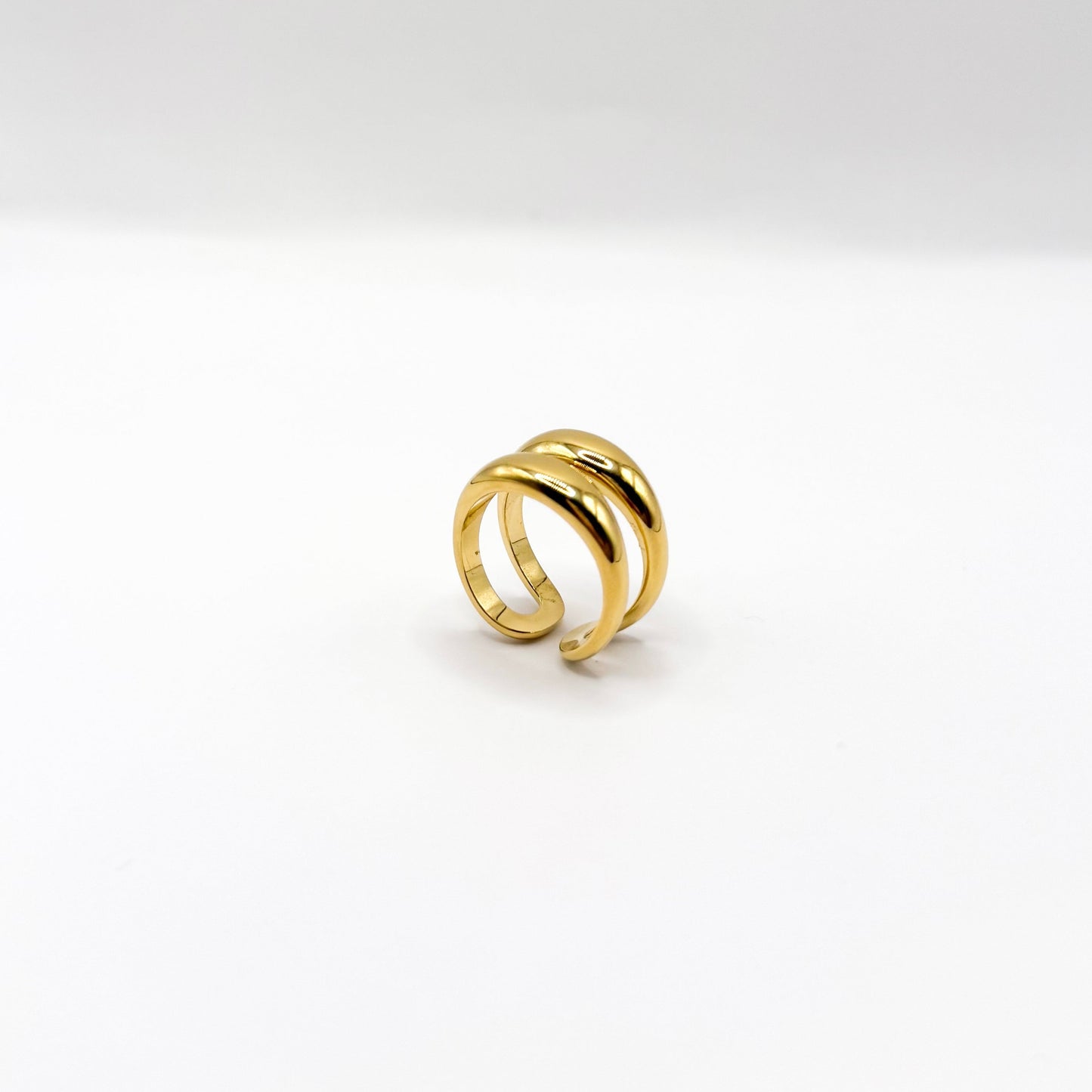 Lucia ring