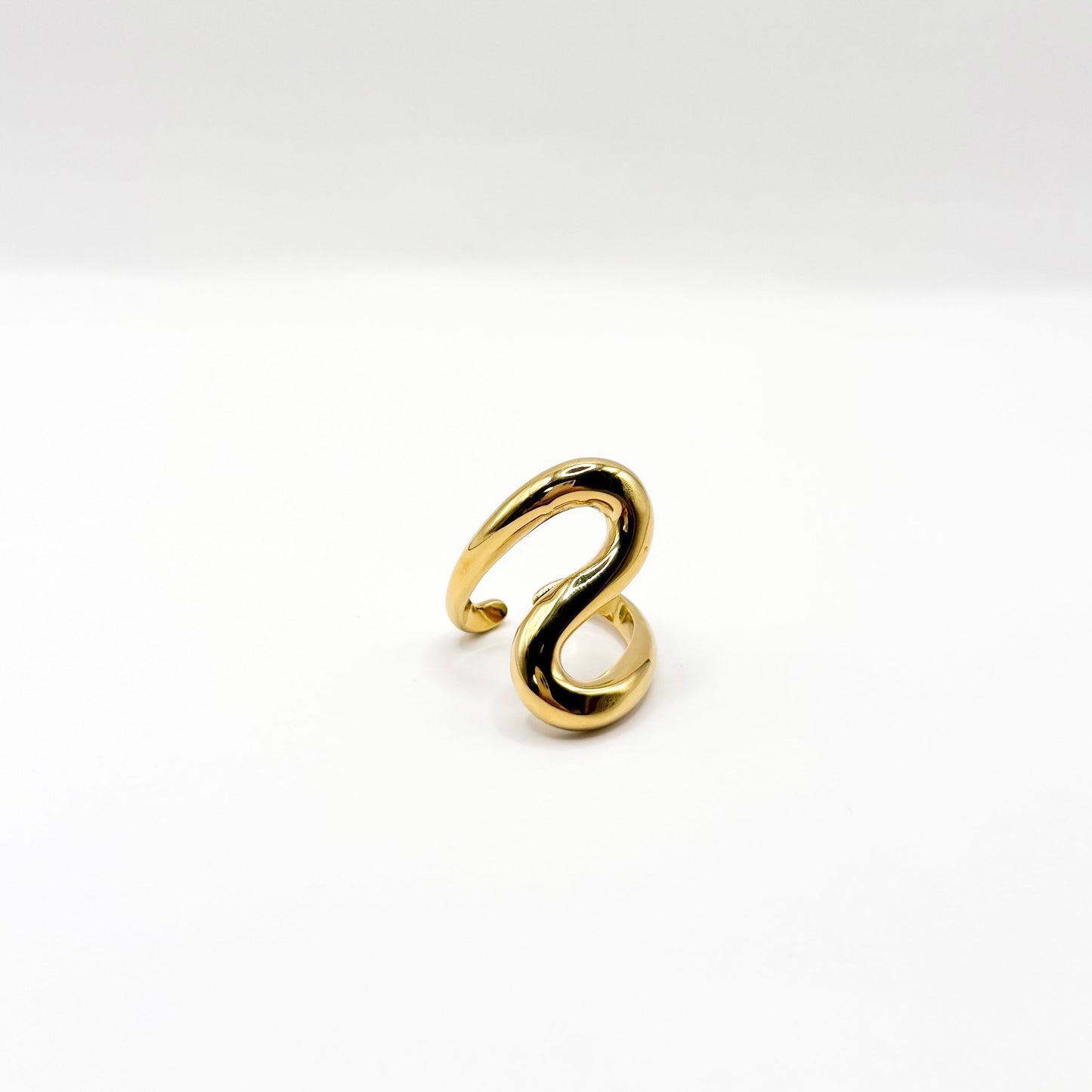 Sova ring