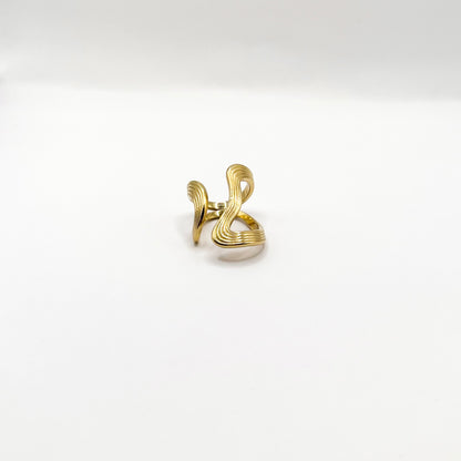 Lyro ring