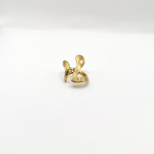 Lyro ring