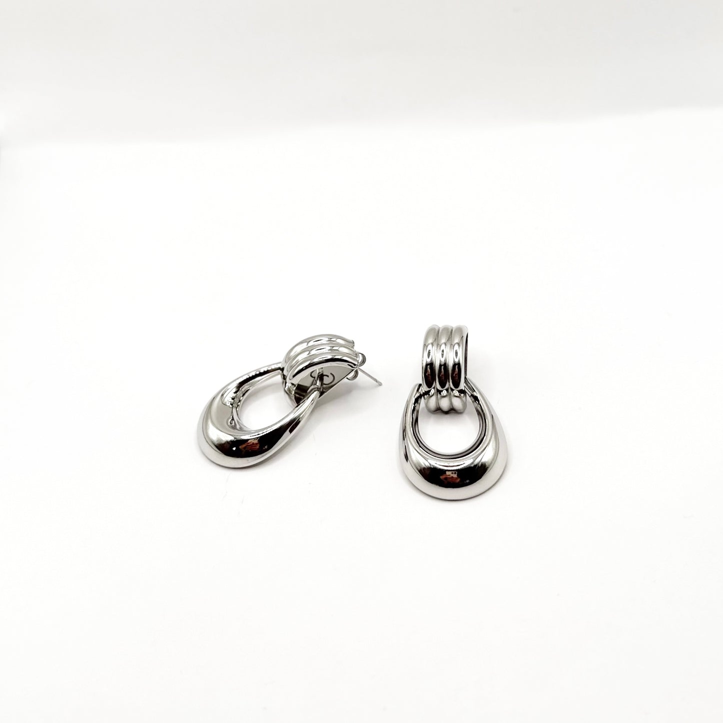 Viora earrings